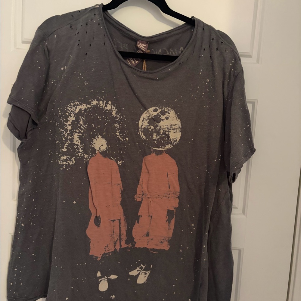 Magnolia Pearl Gray Tee with Rust/Terracotta Graphic Design
